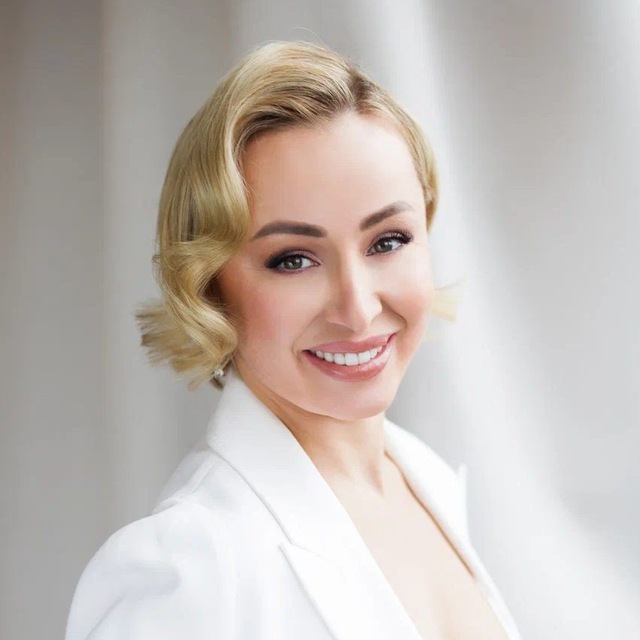 Елена Родионова