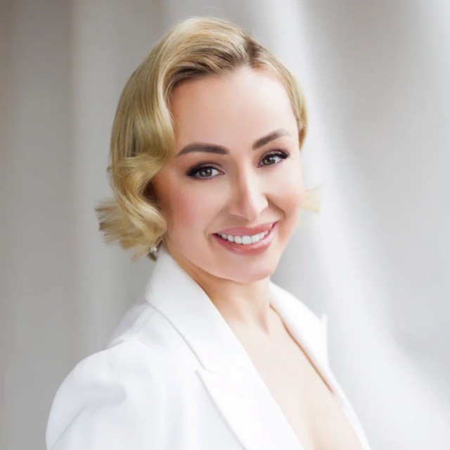 Елена Родионова